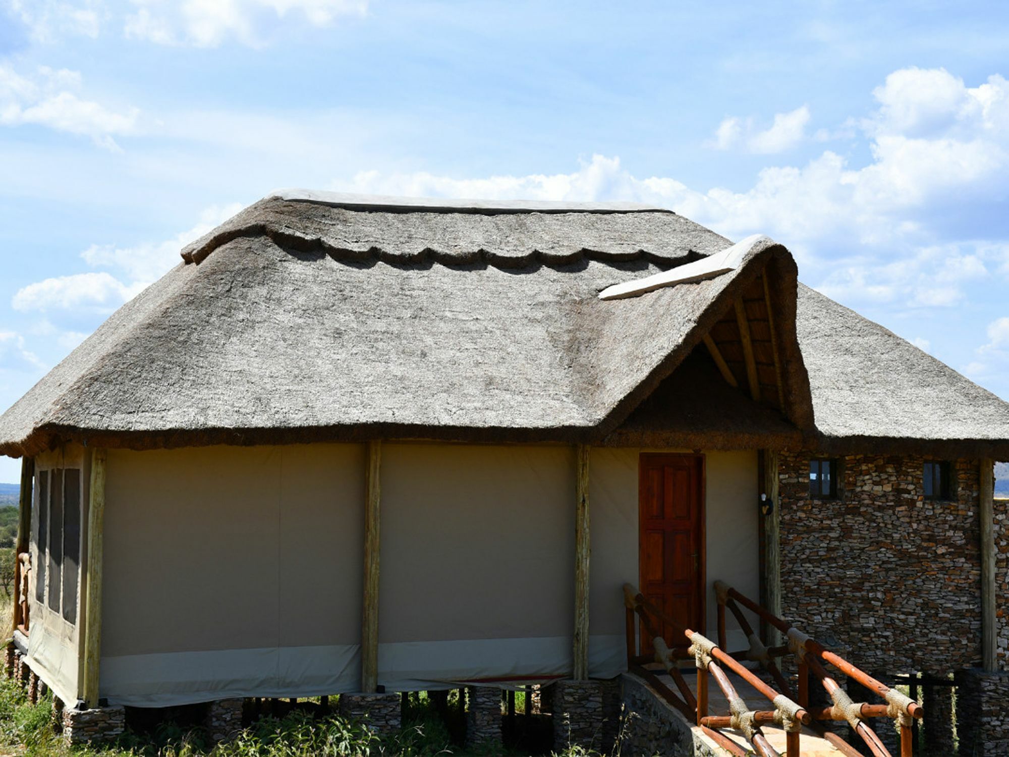 Serengeti Safari Lodge Exterior photo